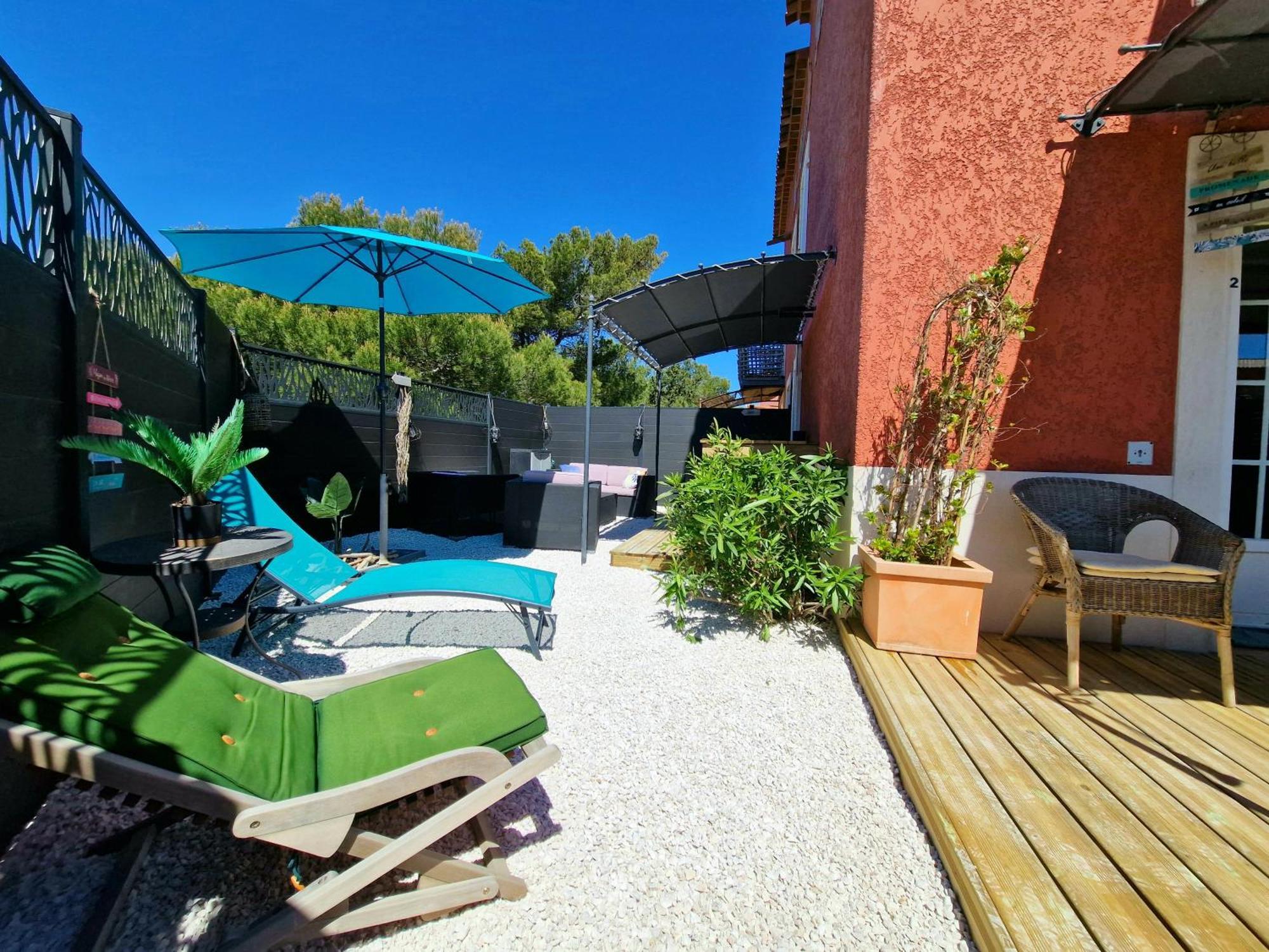 L'Instant Mer - Bord De Mer - Studio Avec Grand Jardin A La Capte Hyeres Luaran gambar