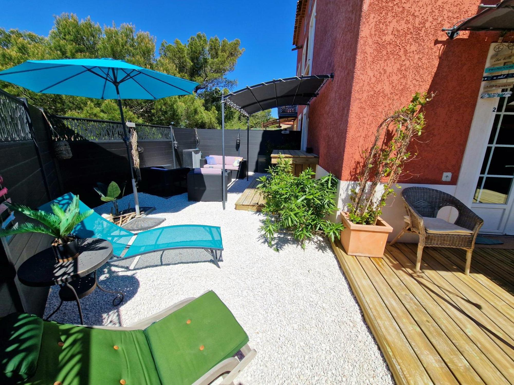 L'Instant Mer - Bord De Mer - Studio Avec Grand Jardin A La Capte Hyeres Luaran gambar